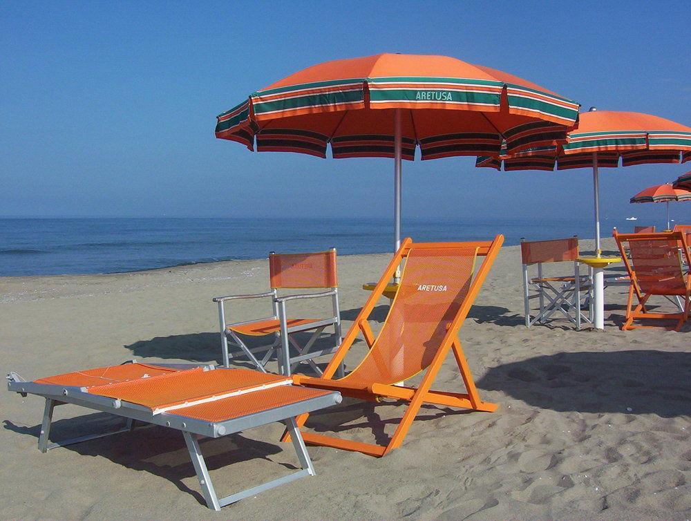 Hotel Devon Rooms & Breakfast Cesenatico Exterior foto